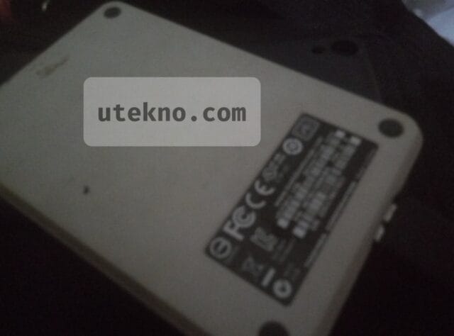 Harddisk Toshiba 1TB saya, lupa tipenya. Sudah kusam tapi masih bisa diandalkan.